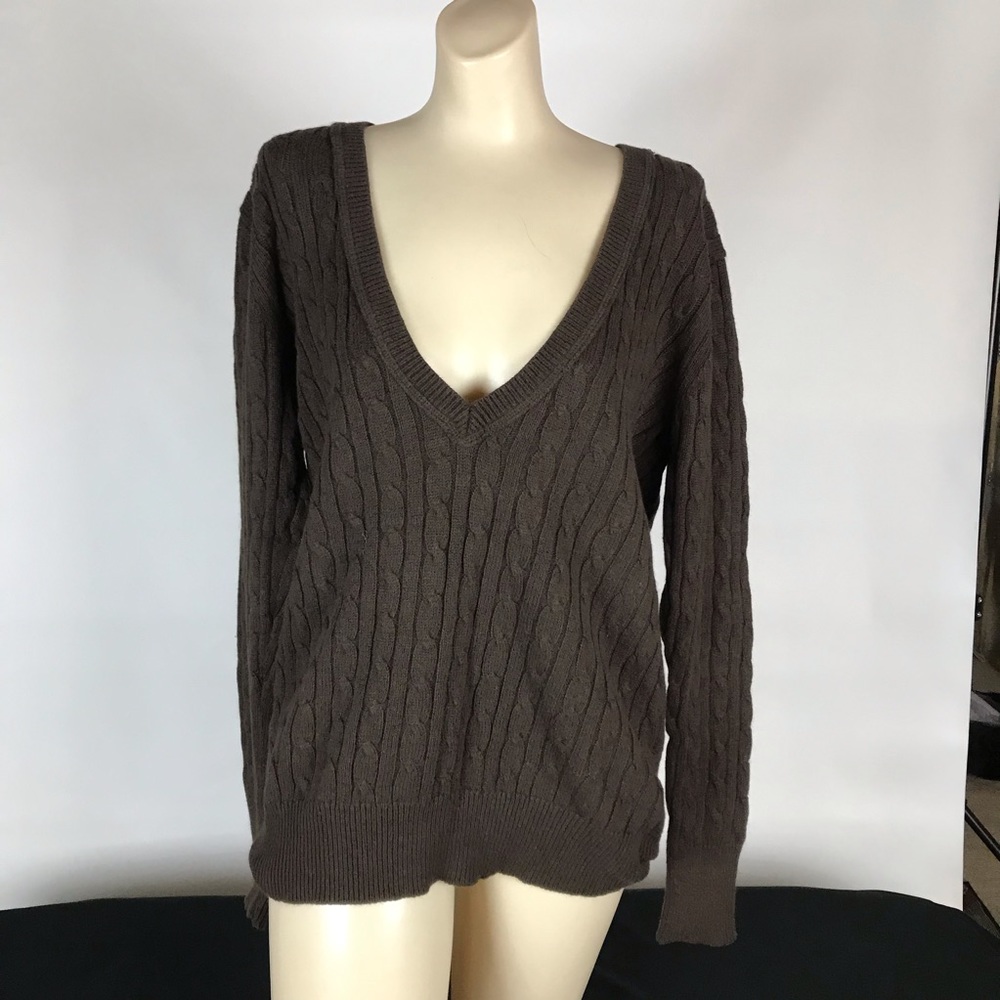 Women’s GAP deep v-neck sweater
